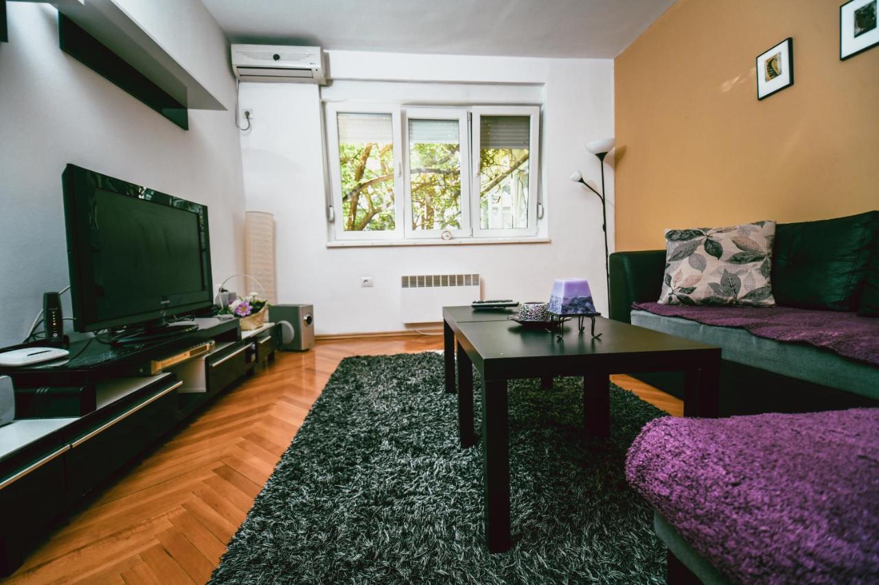 Square Vanilla Apartment