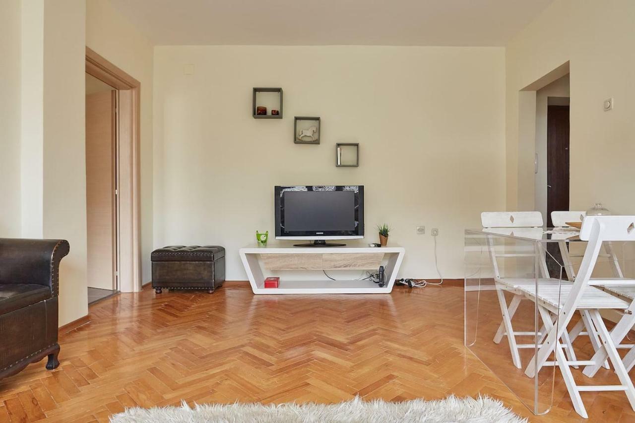Apartment Square Vanilla